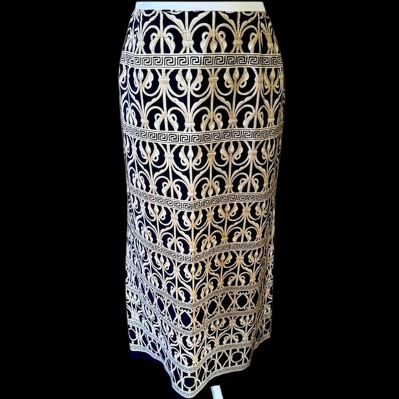 Talbots ladies 100% silk skirt excellent condition size 16 fully lined - Picture 2 of 9